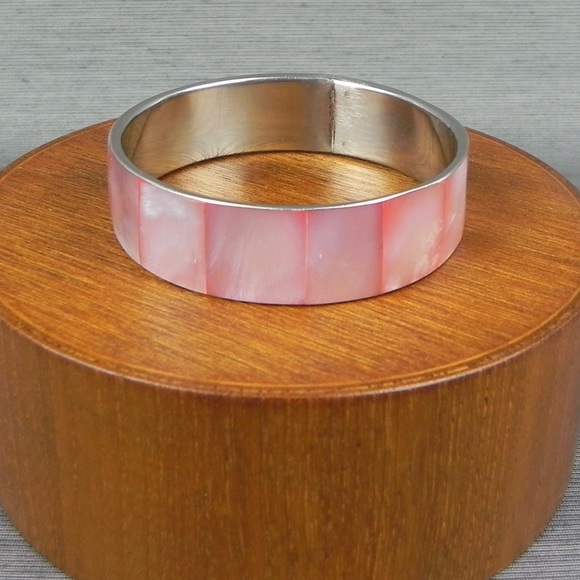 Jewelry - Vintage Pink Abalone Bracelet - Silver Metal Cuff